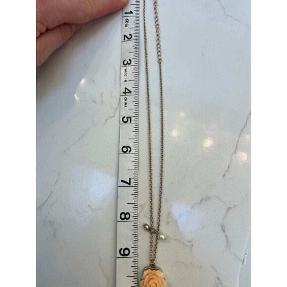 Claire’s Rose Charm Necklace Flower Faux Pearl Romantic Jewelry Cottagecore - Picture 9 of 10